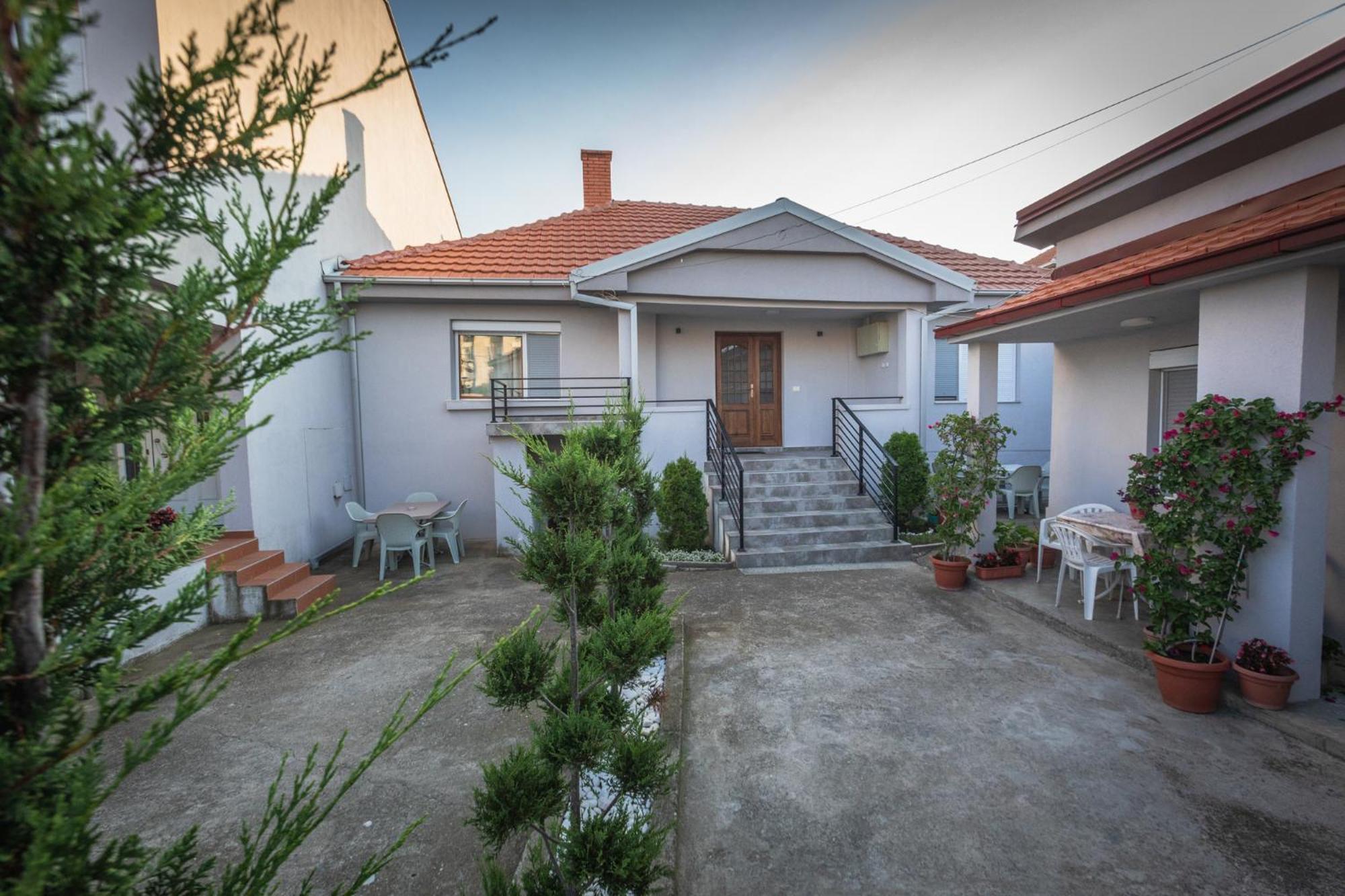 Guest House - Axios Гевгели Екстериор снимка